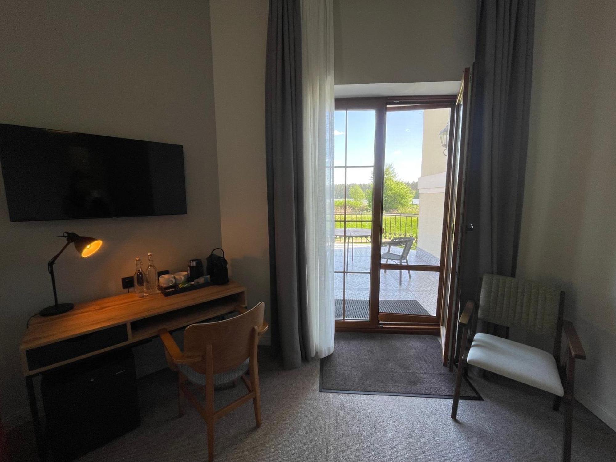 Bobritsa Dacha Hotel Luaran gambar