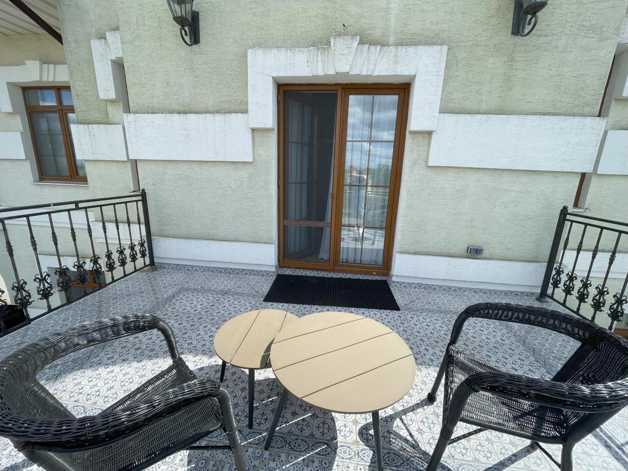 Bobritsa Dacha Hotel Luaran gambar